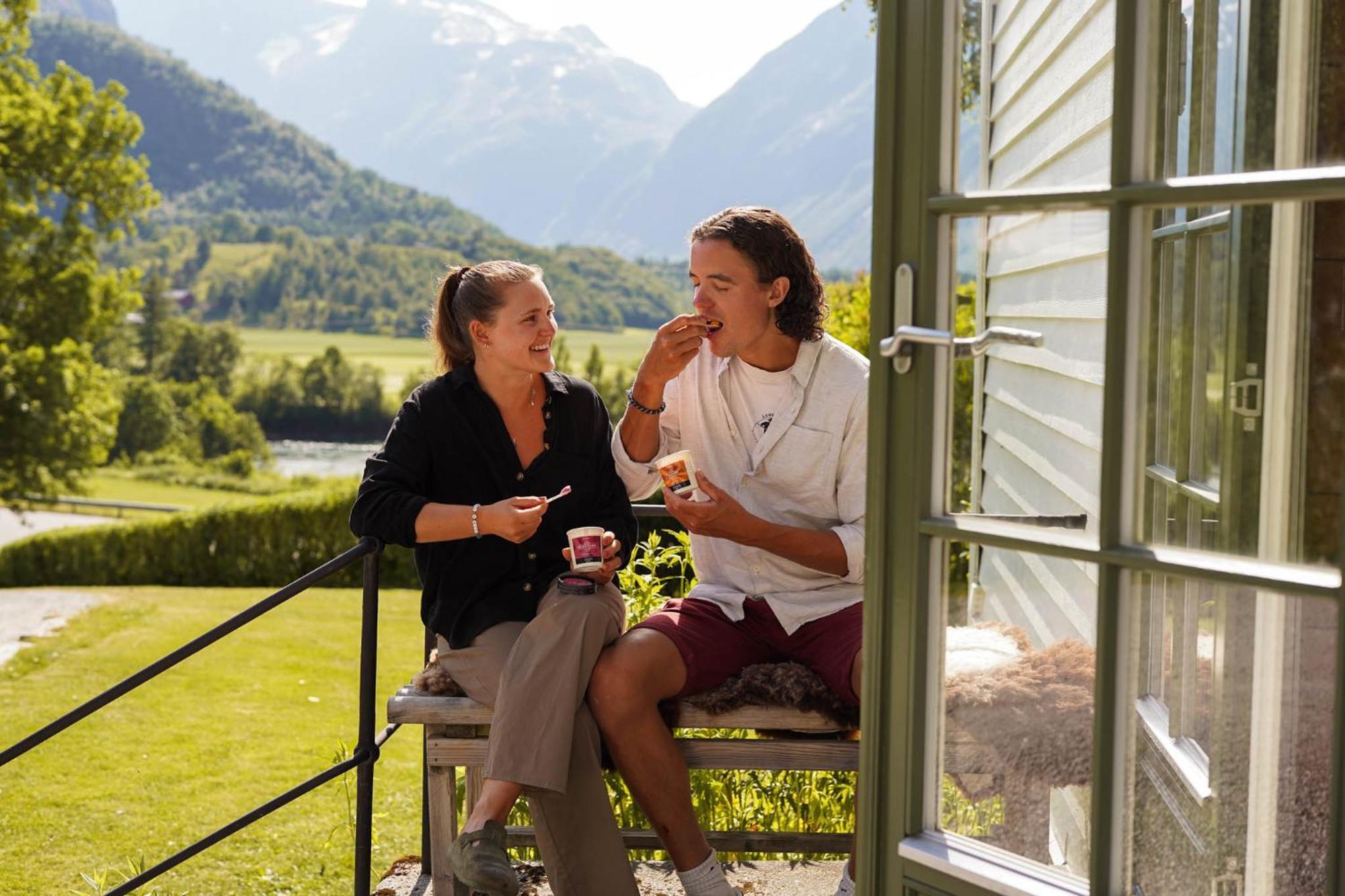 Hotel Aak Åndalsnes Exteriér fotografie